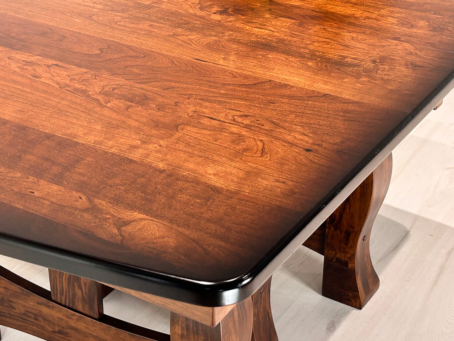 Reno Table