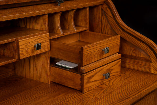 Oakwood Rolltop Desk [Detail]